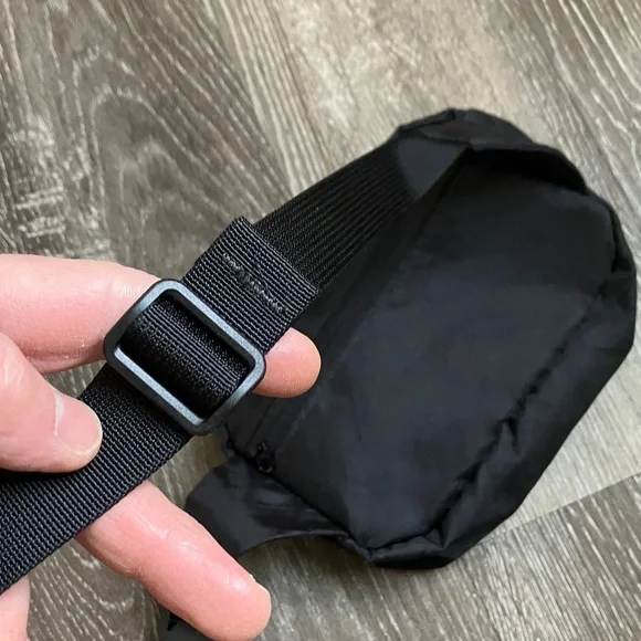 Flowfold Explorer Fanny Pack - Picture 4 of 15